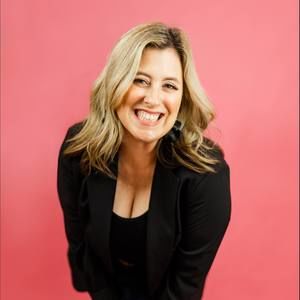 Meet your Posher, Jennifer